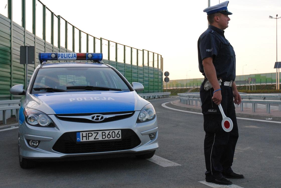 What can a policeman (and what not) do during a roadside check? – image 1