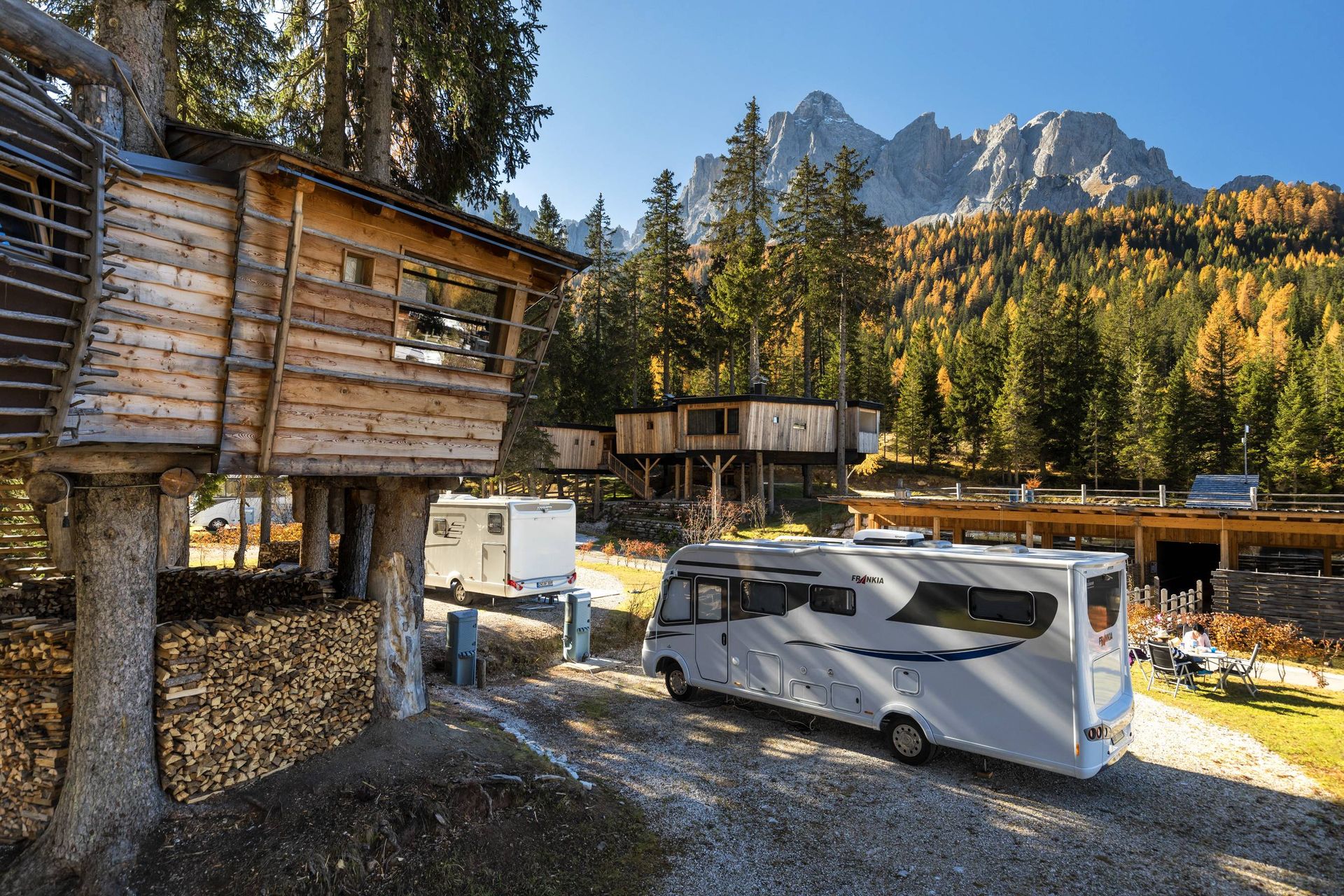 Camping and hotel for families with children in the Dolomites - Caravan Park Sexten – main image