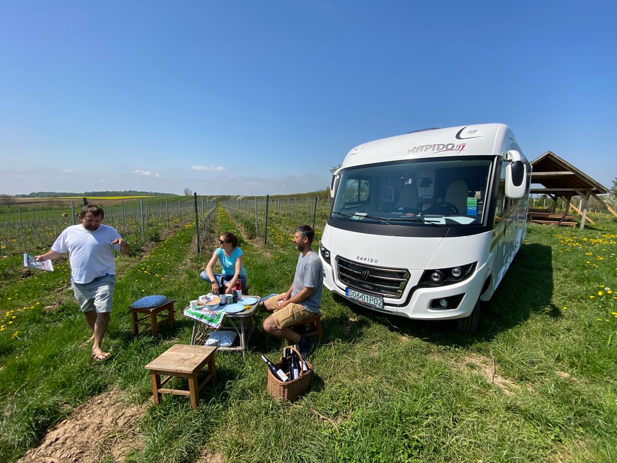 8 tips for getting ready for a campervan stop at a vineyard – image 1