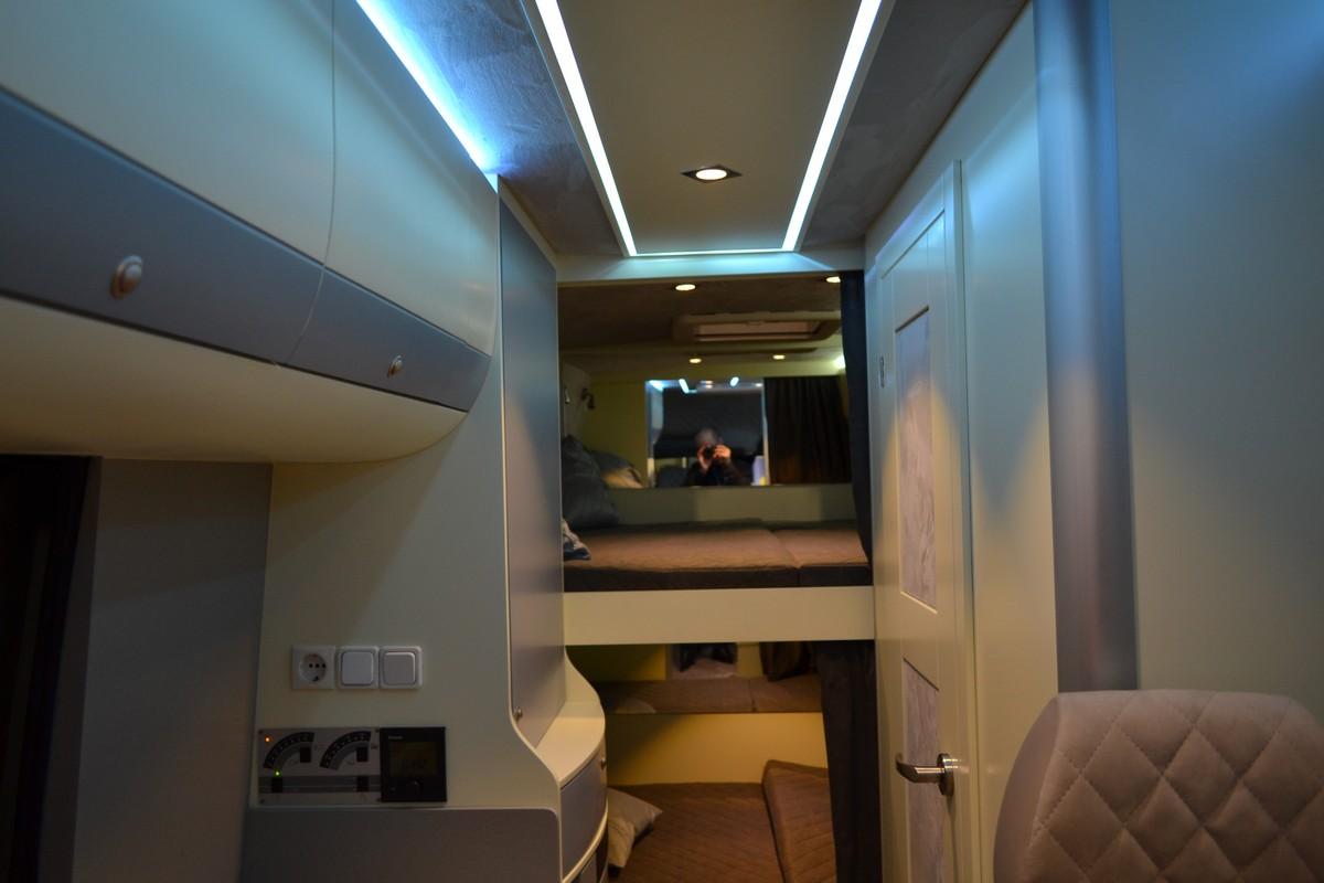 Turn a bus into a motorhome – image 2