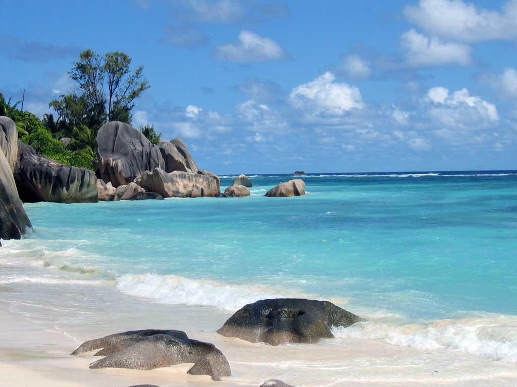 Chasing blue - Seychelles – image 2