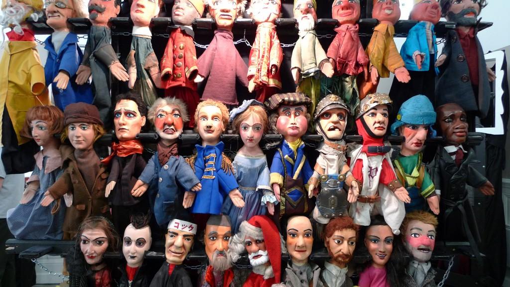 The city of the wooden puppet - Lyon – image 4