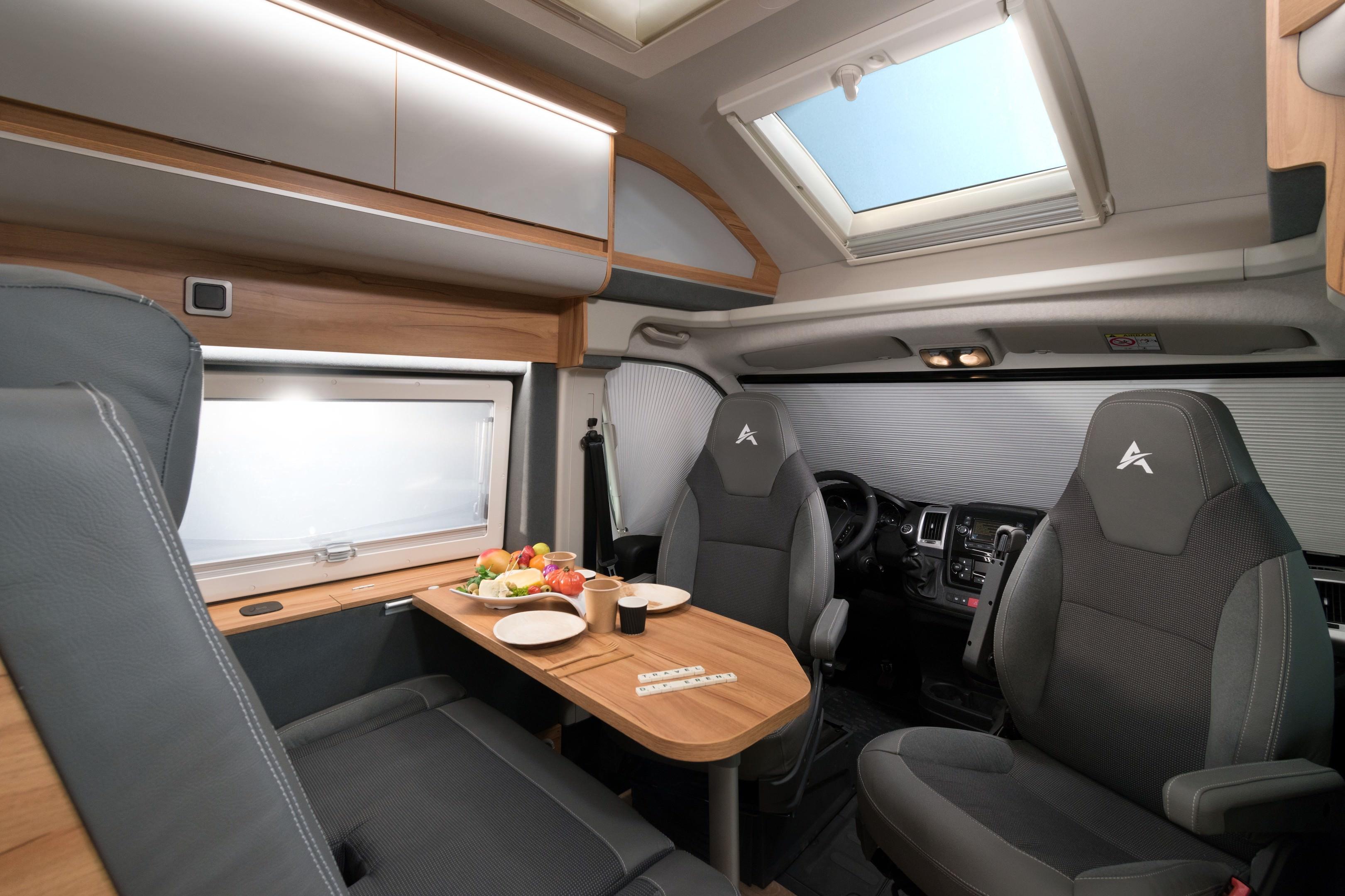 Affinity RV – campervan klasy premium – zdjęcie 4