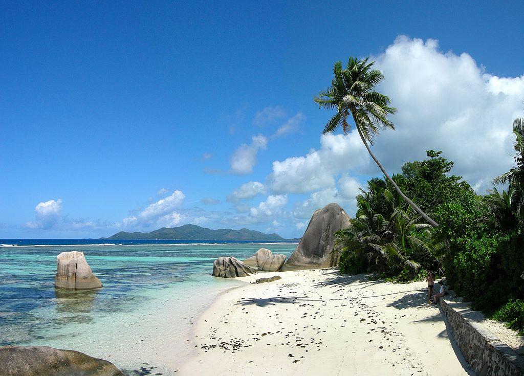 Chasing blue - Seychelles – image 4