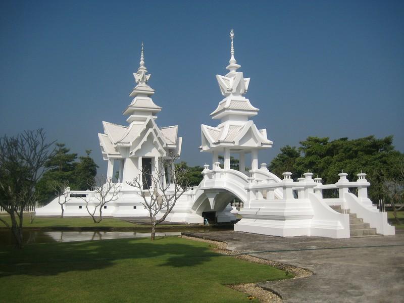 Wat Rong Khun - Ode to white – image 1