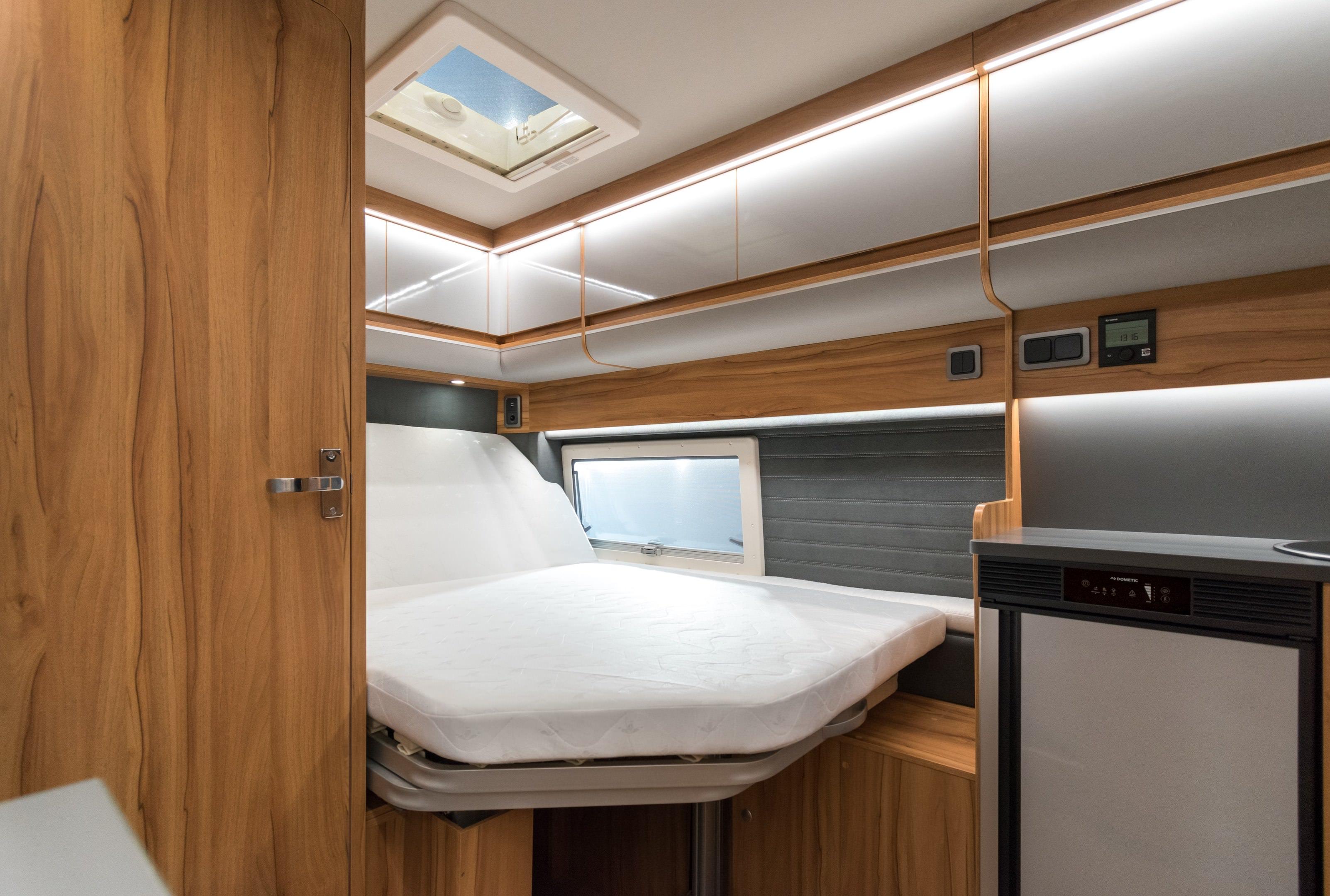 Affinity RV – campervan klasy premium – zdjęcie 1