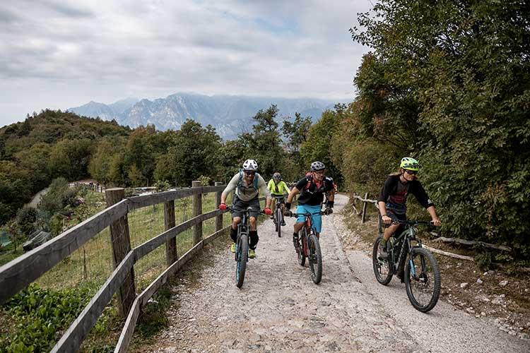 5 najlepszych tras na e-MTB w regionie Garda Trentino – zdjęcie 1